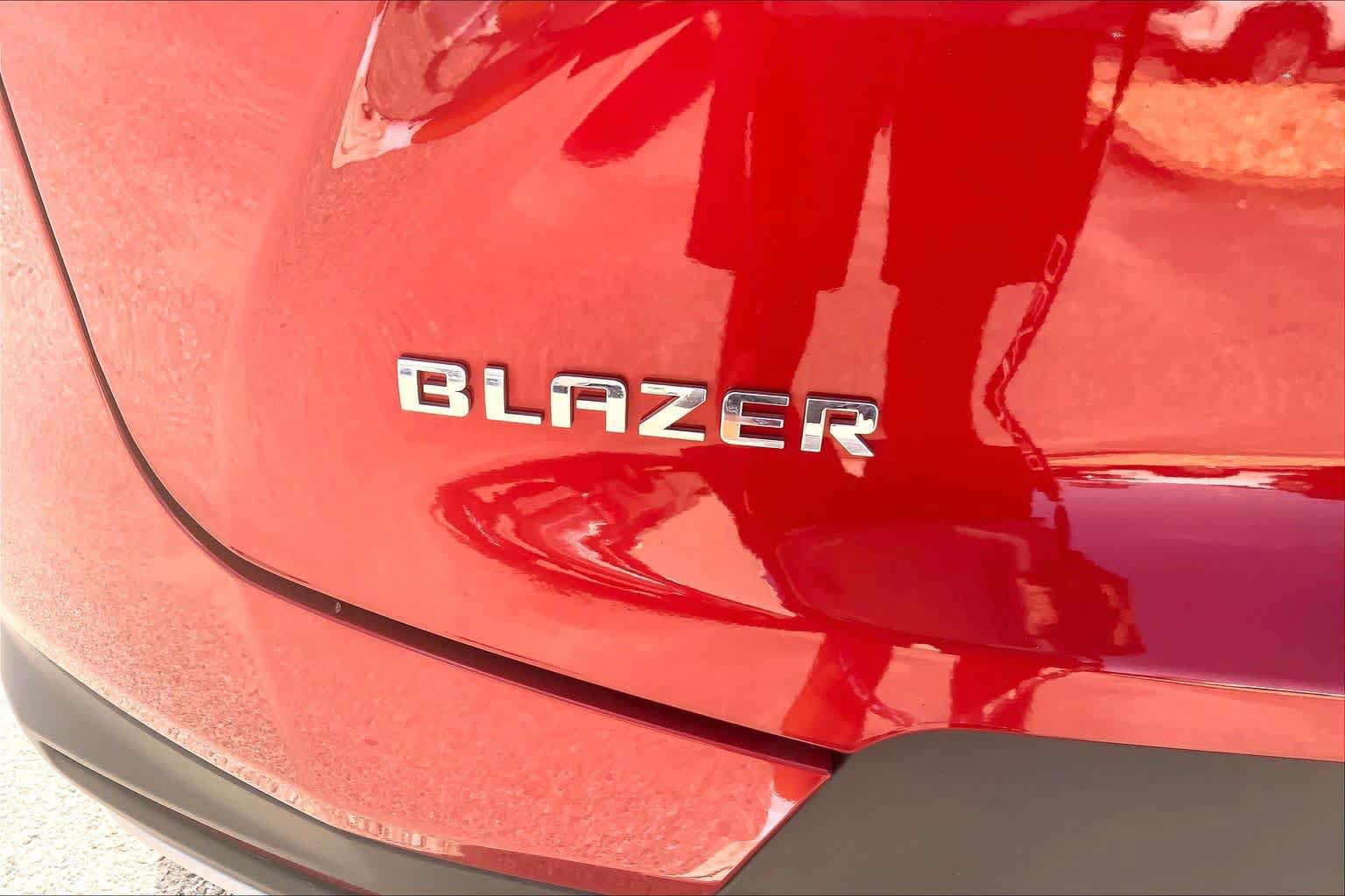 Used 2024 Chevrolet Blazer LT w/ Convenience Package FWD image 30