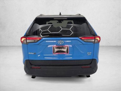 Used 2019 Toyota RAV4 XLE Premium w/ Cold Weather Package image 7