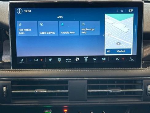 Used 2025 Lincoln Corsair Reserve AWD/4WD image 13
