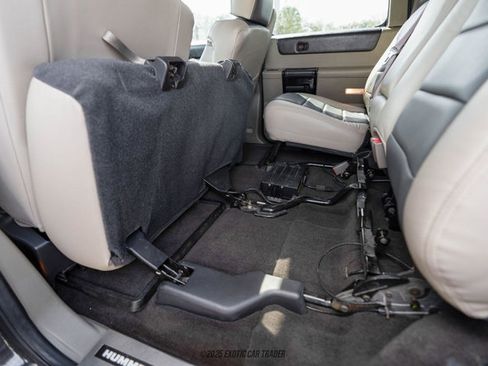 Used 2004 HUMMER H2 w/ Preferred Equipment Group image 73