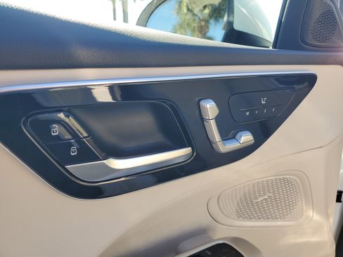 Certified 2025 Mercedes-Benz C 300 Sedan image 18