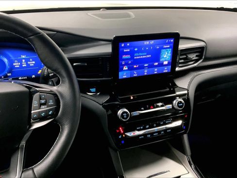 Certified 2022 Ford Explorer ST w/ Equipment Group 401A image 6