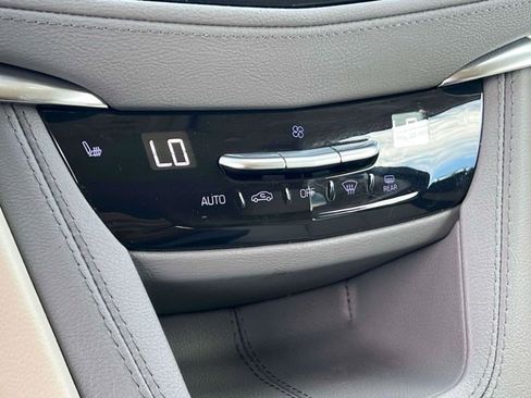 Used 2023 Cadillac XT5 Premium Luxury FWD image 33