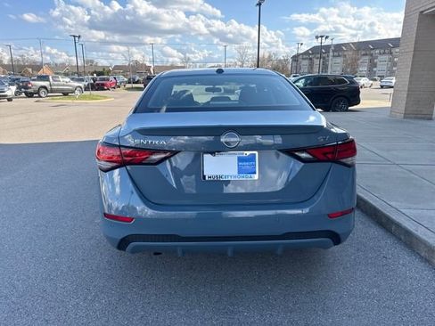 Used 2024 Nissan Sentra SV image 3