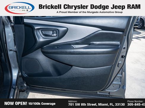 Used 2019 Nissan Murano SV w/ Premium Package image 12