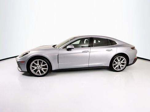 Used 2025 Porsche Panamera RWD image 8