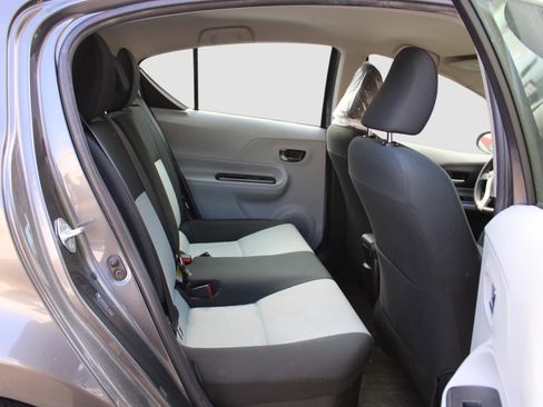 Used 2013 Toyota Prius C Two image 13