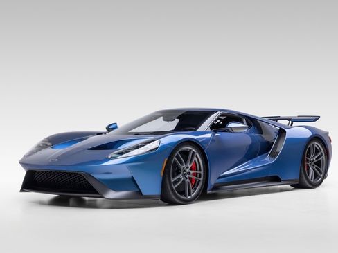 Used 2019 Ford GT RWD image 3