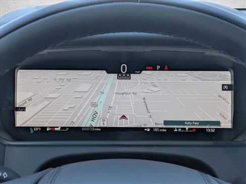 New 2026 Land Rover Range Rover Velar Dynamic SE image 11