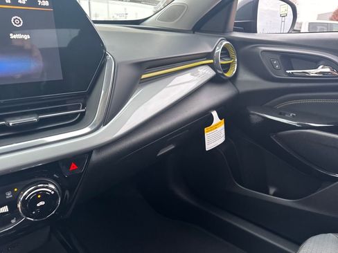 New 2026 Chevrolet Trax LT w/ Driver Confidence Package image 24