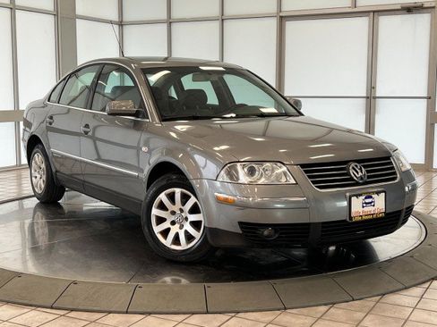 Used 2003 Volkswagen Passat GLS FWD image 1