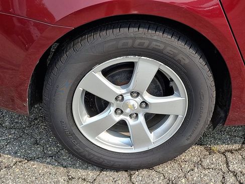 Used 2015 Chevrolet Cruze LT FWD image 11