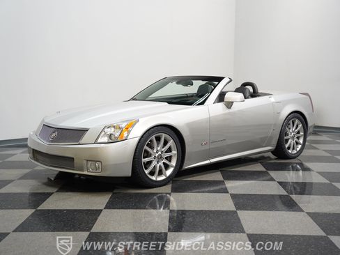 Used 2006 Cadillac XLR V image 5