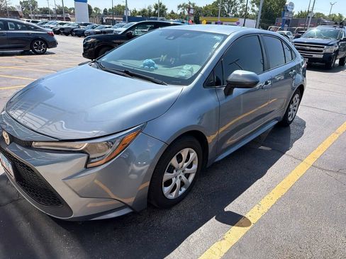 Used 2021 Toyota Corolla LE FWD image 1