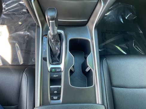 Used 2022 Honda Accord Sport image 30