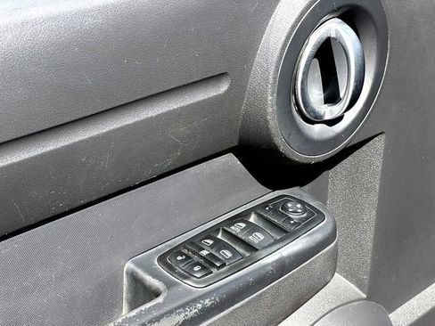 Used 2011 Dodge Nitro Heat image 11