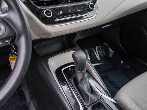 Certified 2021 Toyota Corolla LE image 23