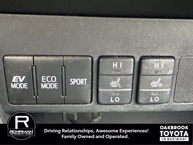 Used 2018 Toyota RAV4 Limited AWD/4WD image 5