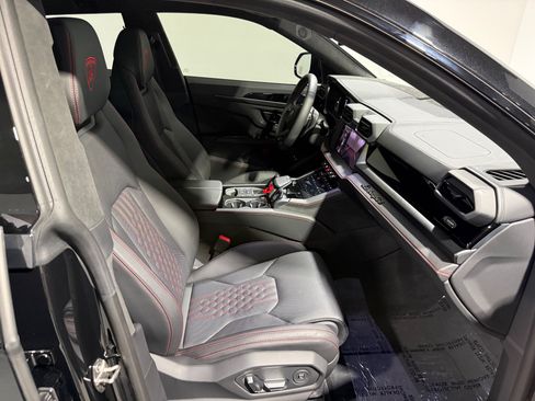 Used 2025 Lamborghini Urus SE AWD/4WD image 52