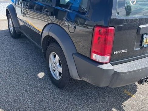 Used 2008 Dodge Nitro SE w/ Travel Convenience Group image 10