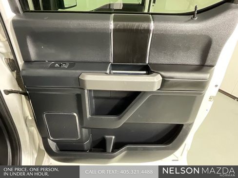 Used 2018 Ford F150 Platinum w/ Equipment Group 701A Luxury image 21