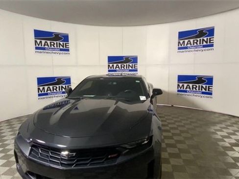 Used 2024 Chevrolet Camaro LT w/ RS Package image 5