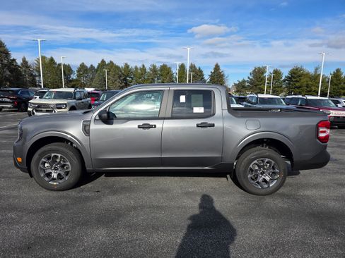 New 2026 Ford Maverick XLT image 2