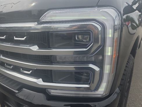 Used 2024 Ford F350 Platinum AWD/4WD image 3