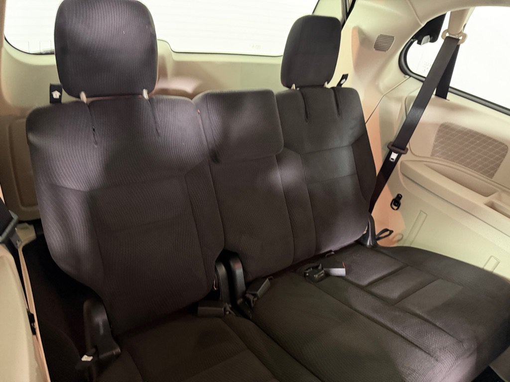 Used 2014 Dodge Grand Caravan SXT FWD image 22