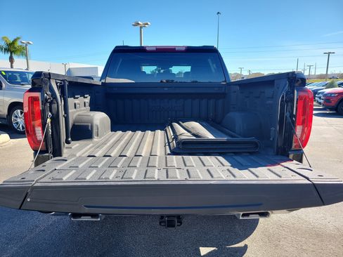 Used 2023 GMC Sierra 1500 SLT w/ SLT Premium Package image 6