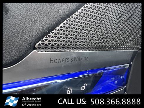 Used 2024 BMW 740i xDrive image 33