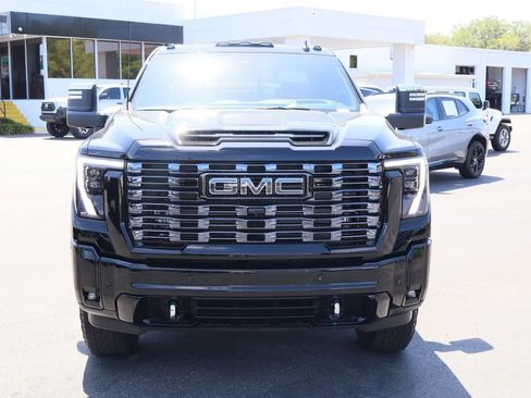 New 2026 GMC Sierra 2500 Denali Ultimate AWD/4WD image 3