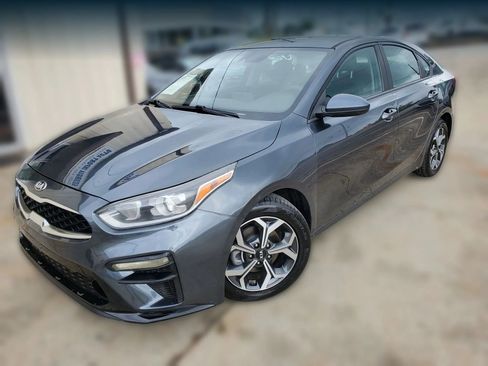 Used 2021 Kia Forte LXS FWD image 6