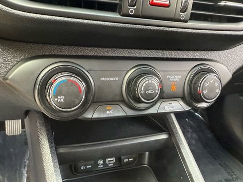 Used 2020 Kia Forte LXS image 28