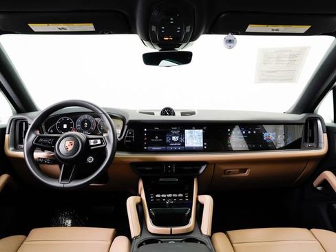Certified 2025 Porsche Cayenne Coupe AWD/4WD image 12
