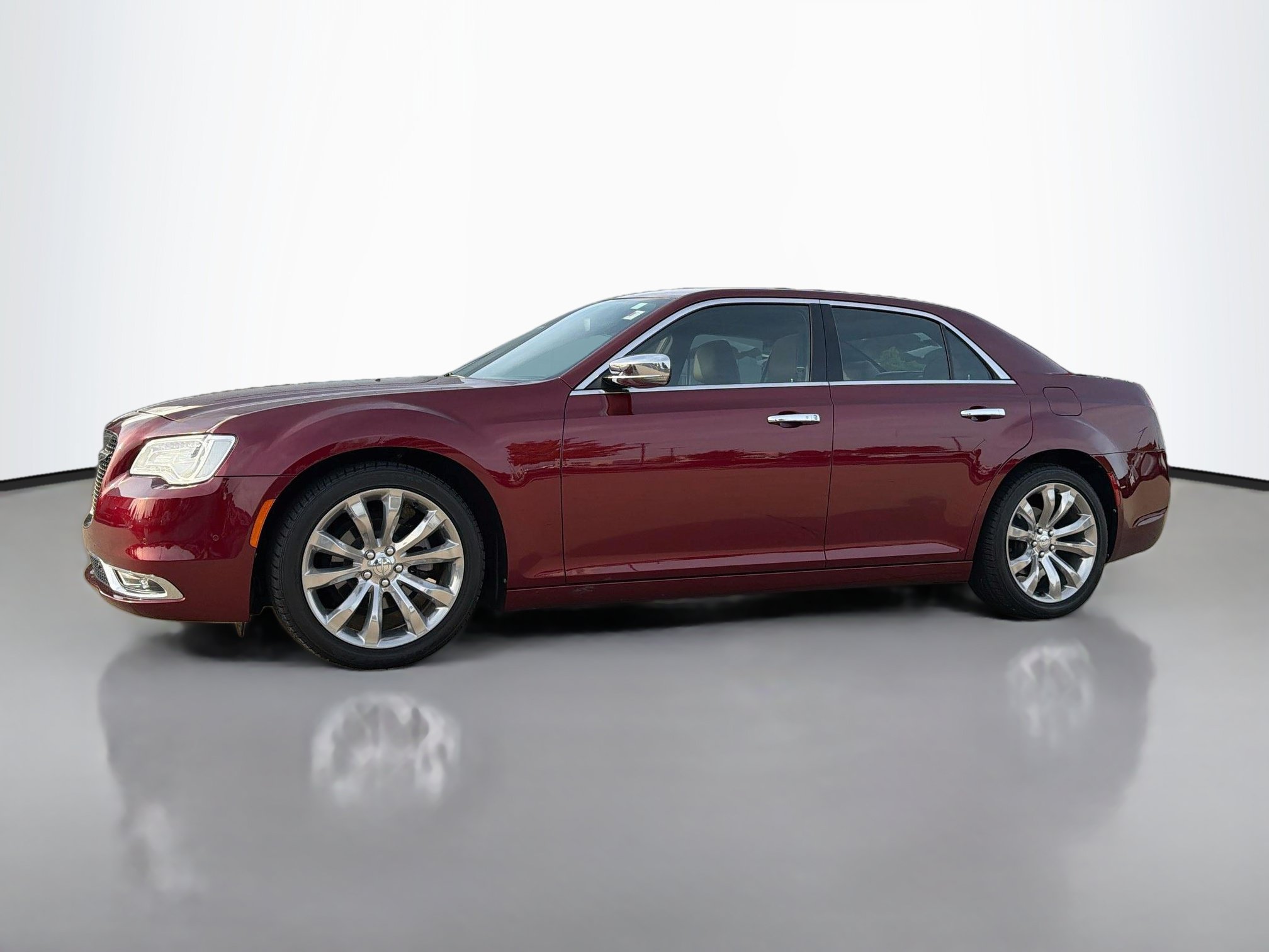 Used 2019 Chrysler 300 Limited w/ Safetytec Plus Group RWD image 2