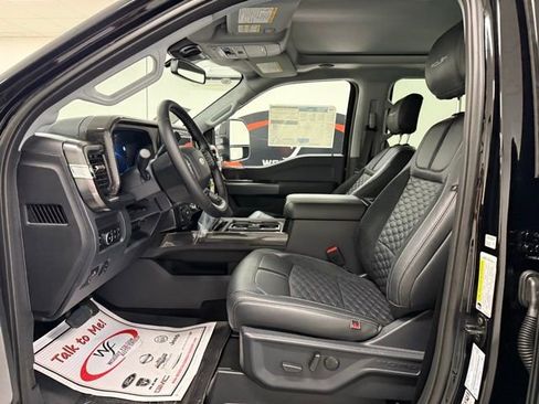 New 2026 Ford F250 Lariat w/ Black Appearance Package image 10