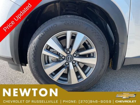 Used 2025 Nissan Pathfinder SL AWD/4WD image 60