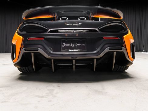 Used 2020 McLaren 600LT Spider RWD image 41