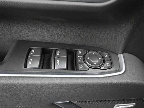 New 2026 GMC Sierra 2500 SLT w/ SLT Premium Package image 17