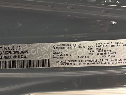 Used 2025 Jeep Wrangler Unlimited Sahara image 34