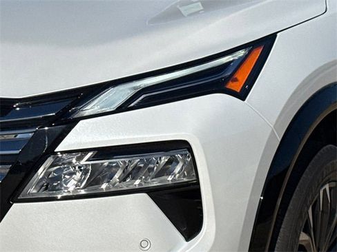 New 2026 Nissan Rogue Platinum w/ Tech Package image 5