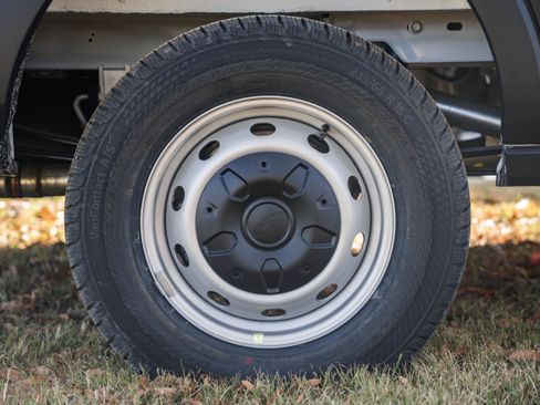 New 2026 Ford Transit 250 Low Roof image 21