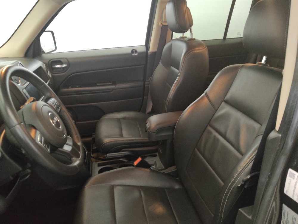 Used 2017 Jeep Patriot High Altitude AWD/4WD image 17