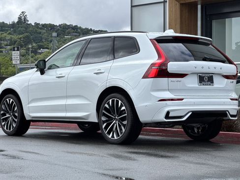New 2026 Volvo XC60 B5 Ultra AWD/4WD image 6