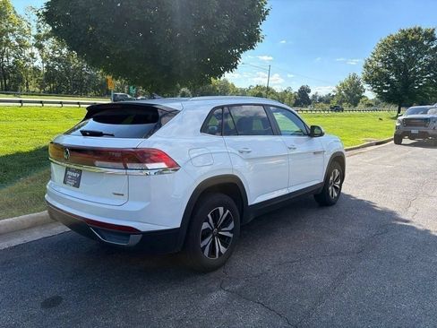 Used 2025 Volkswagen Atlas Cross Sport SE AWD/4WD image 7
