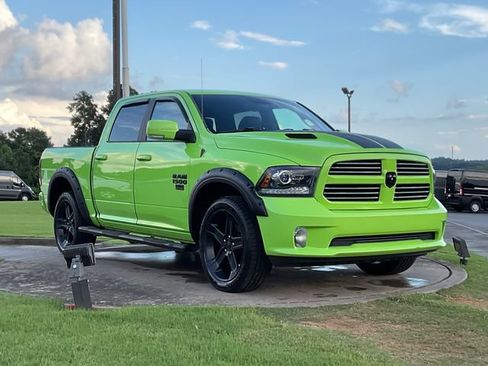 Used 2017 RAM 1500 Sport RWD image 1