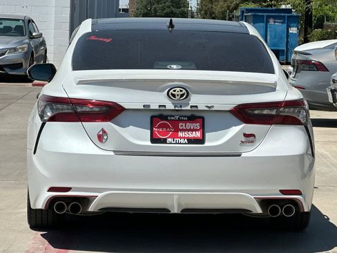 Used 2021 Toyota Camry XSE FWD image 8