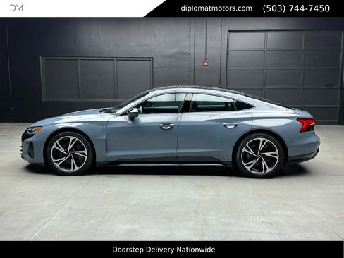 Used 2023 Audi e-tron GT Premium Plus w/ Performance Package image 3