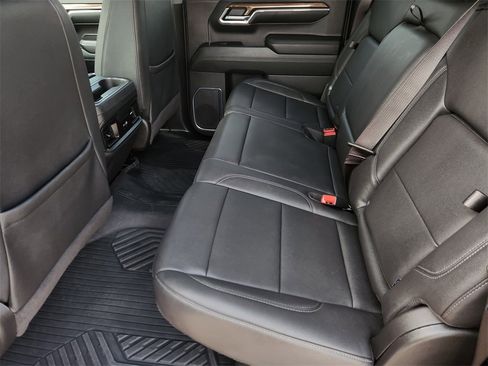 Certified 2024 Chevrolet Silverado 1500 LT Trail Boss w/ Convenience Package II image 31